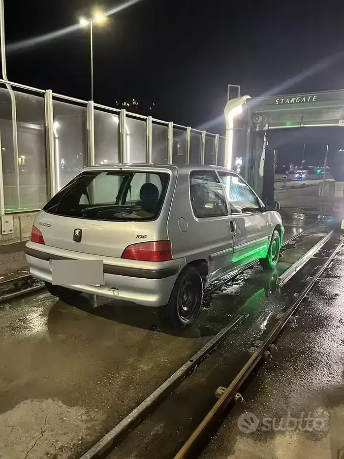 Usata Peugeot 106 60 CV (44 kW) 2003 Bluazzurro Utilitaria
