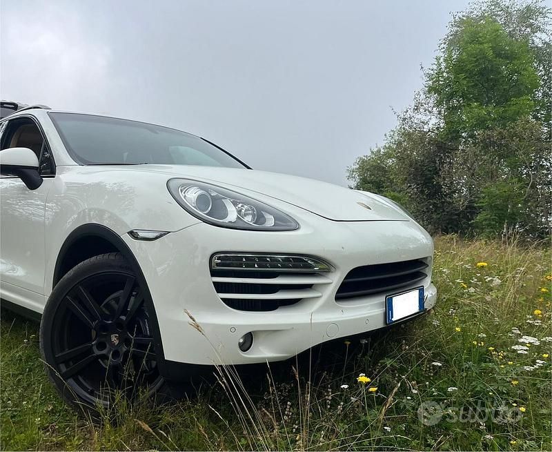 Usata Porsche Cayenne 240 CV (176 kW) 2010 Bianco SUV