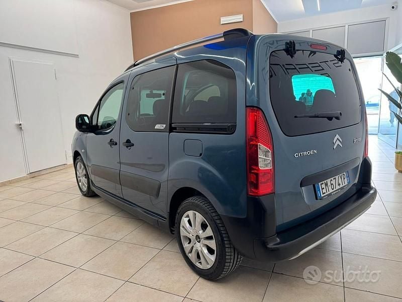 Usata Citroën Berlingo XTR 92 CV (67 kW) 2012 Blu Monovolume