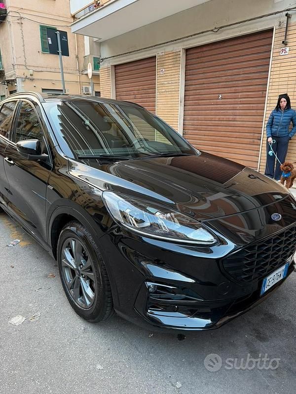 Usata Ford Kuga ST-Line X 120 CV (88 kW) 2021 Nero SUV