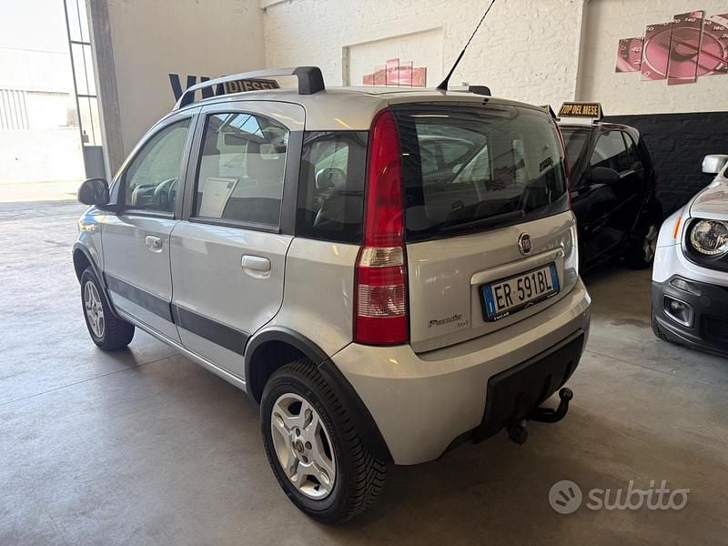 Usata Fiat Panda 4x4 Climbing 74 CV (54 kW) 2013 Grigio Utilitaria