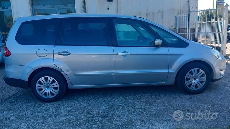 Usata Ford Galaxy 163 CV (119 kW) 2010 Grigio Monovolume