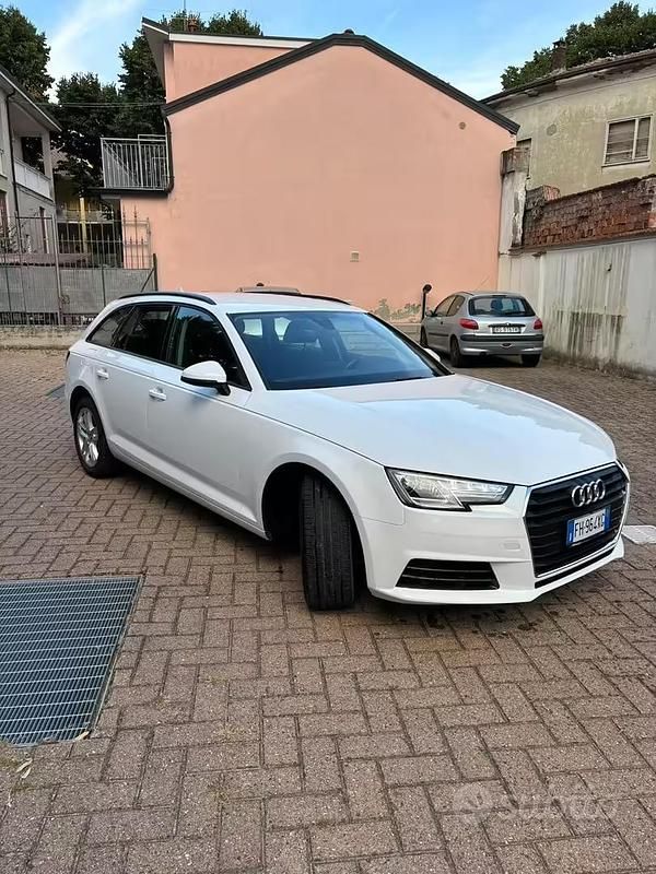 Usata Audi A4 150 CV (110 kW) 2017 Bianco Station wagon