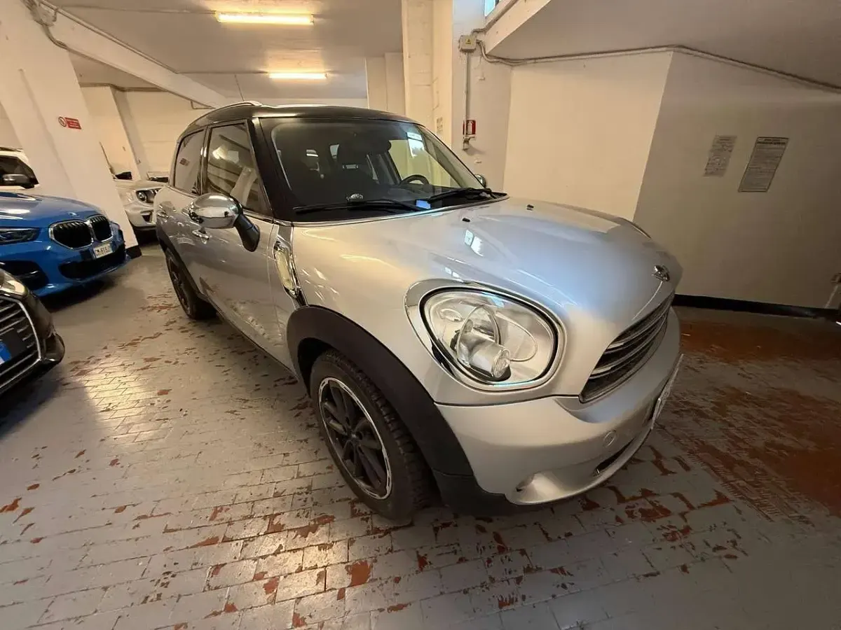 Usata Mini Cooper D Countryman Business 111 CV (81 kW) 2016 Argento SUV