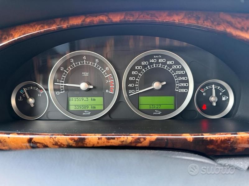 Usata Jaguar S-Type Executive 238 CV (175 kW) 2007 Grigio Berlina