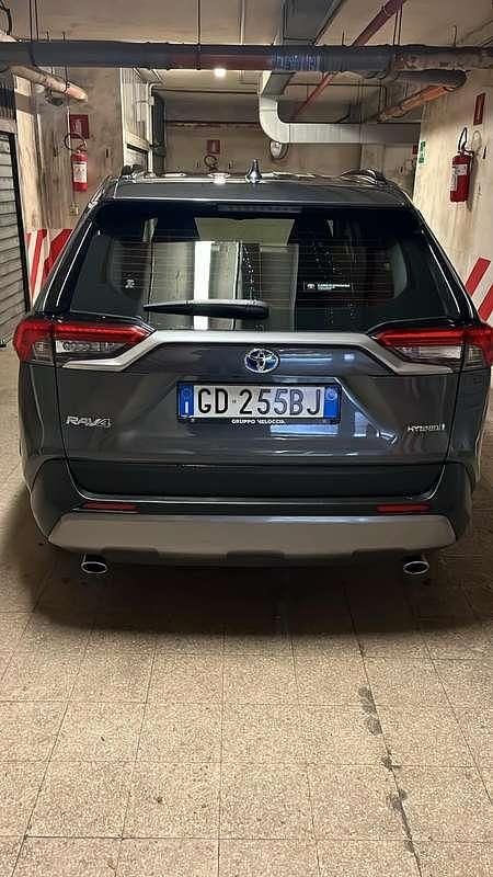 Usata Toyota RAV4 Hybrid Business Edition 178 CV (130 kW) 2020 SUV