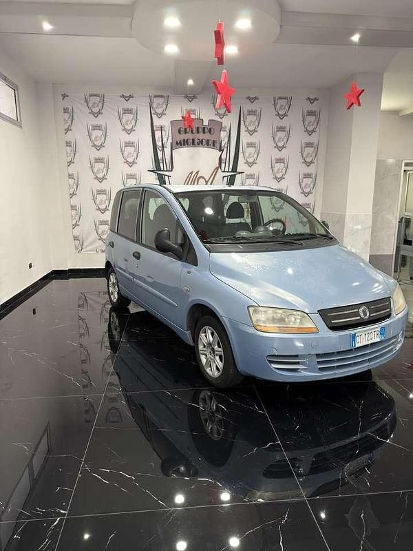 Usata Fiat Multipla Dynamic 92 CV (67 kW) 2005 Blu Monovolume