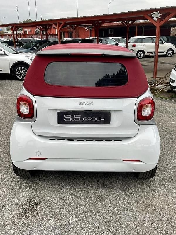 Usata Smart ForTwo Coupé 41 CV (30 kW) 2017 Utilitaria