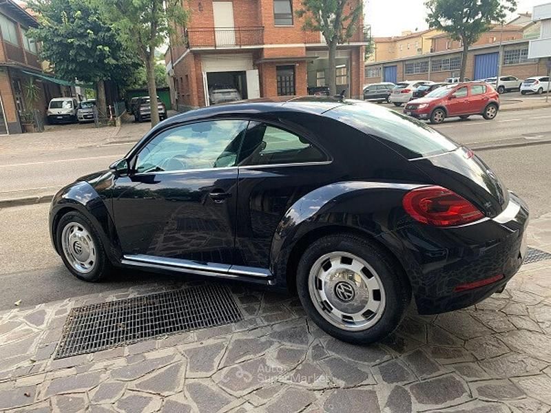 Usata VW Beetle Design 105 CV (77 kW) 2012 Nero Utilitaria