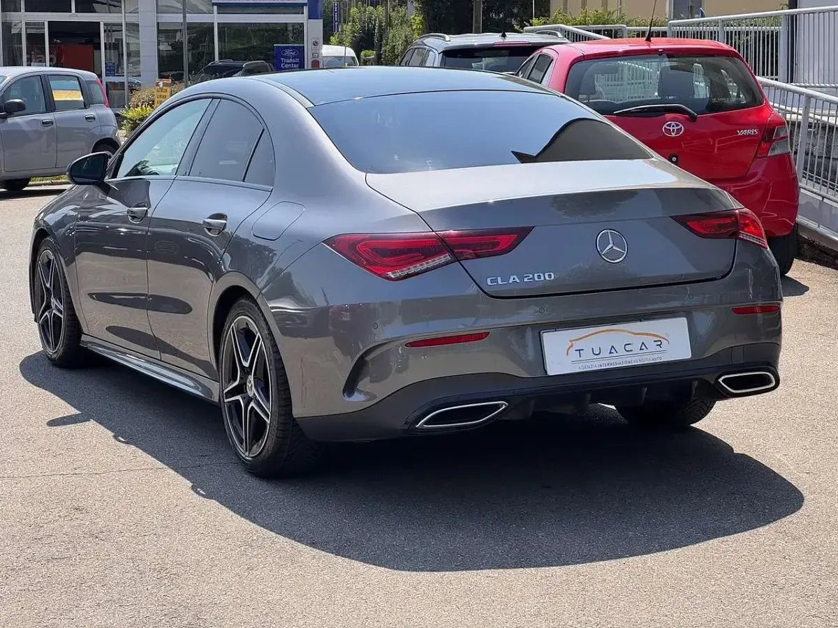 Usata Mercedes CLA200 Premium 163 CV (119 kW) 2020 Grigio Coupé