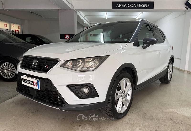 Bianco Usata 2019 Seat Arona FR SUV | 9600 € (Ottimo prezzo) - Immagine 1/4