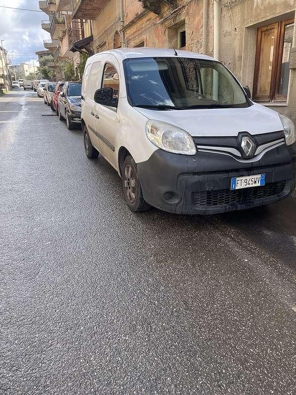 Usata Renault Kangoo 80 CV (58 kW) 2019 Bianco Monovolume