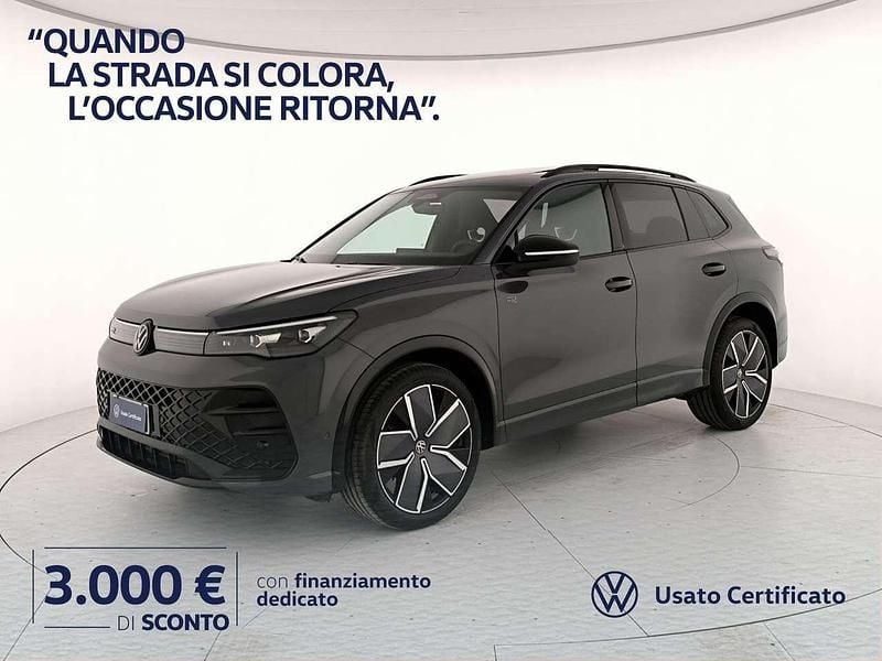 Nuova VW Tiguan R-line Plus 150 CV (110 kW) 2026 Dolphin grey metallizzato SUV