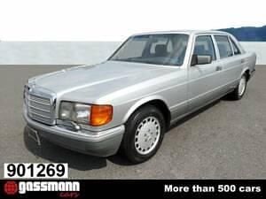 Argento Usata 1990 Mercedes 560 Tre volumi | 39.151 € - Immagine 1/4