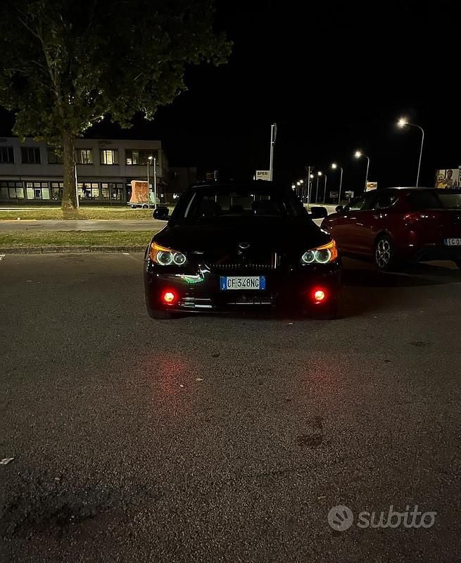 Usata BMW 520 Efficient Dynamics 170 CV (125 kW) 2003 Nero Berlina