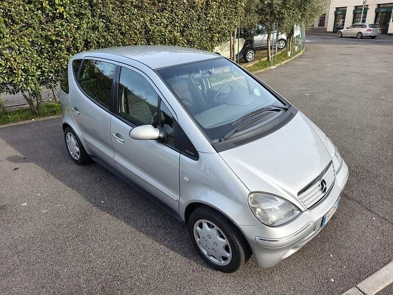 Usata Mercedes A160 Elegance 102 CV (75 kW) 2002 Argento Monovolume