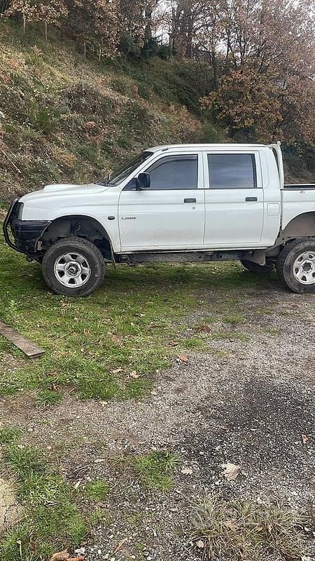 Usata Mitsubishi L200 87 CV (63 kW) 2000 Bianco Pick-up