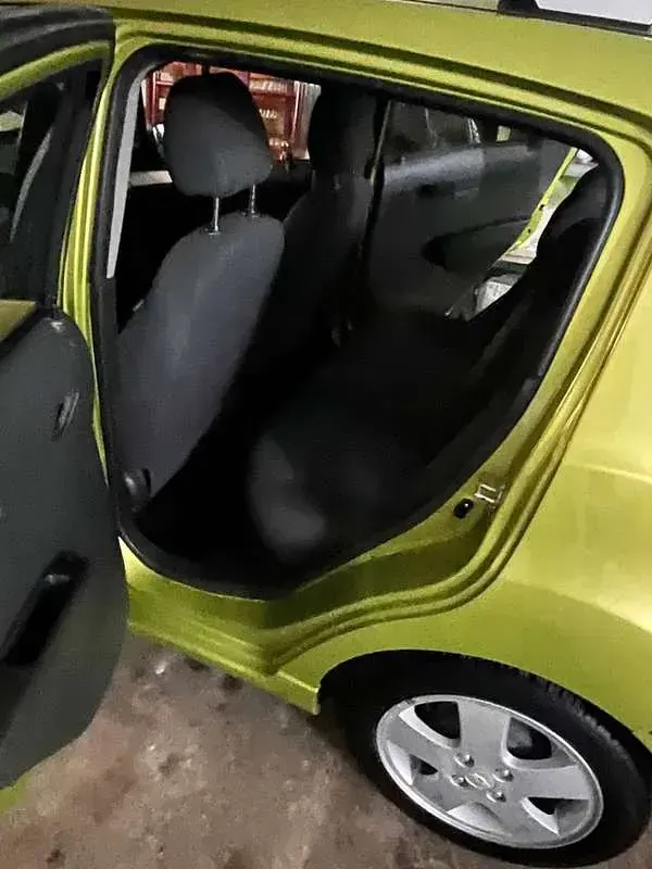 Usata Chevrolet Spark LT 82 CV (60 kW) 2011 Oro Utilitaria