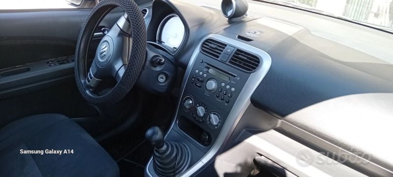 Usata Suzuki Splash 65 CV (47 kW) 2008 Grigio Utilitaria