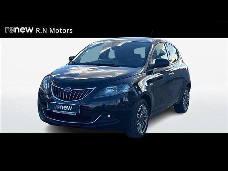 Nero Usata 2023 Lancia Ypsilon Gold Due volumi | 11.900 € (Buon prezzo) - Immagine 1/4