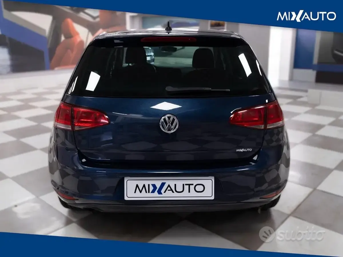 Usata VW Golf VII Comfortline 110 CV (80 kW) 2017 Blu Berlina