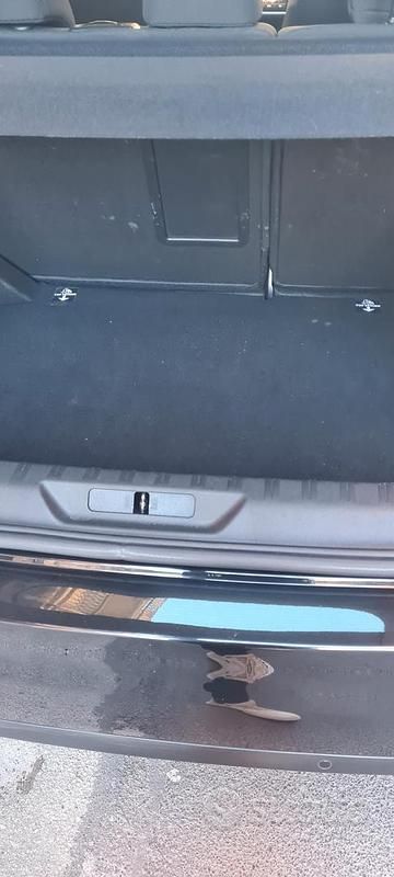 Usata Peugeot 308 131 CV (96 kW) 2018 Nero Berlina