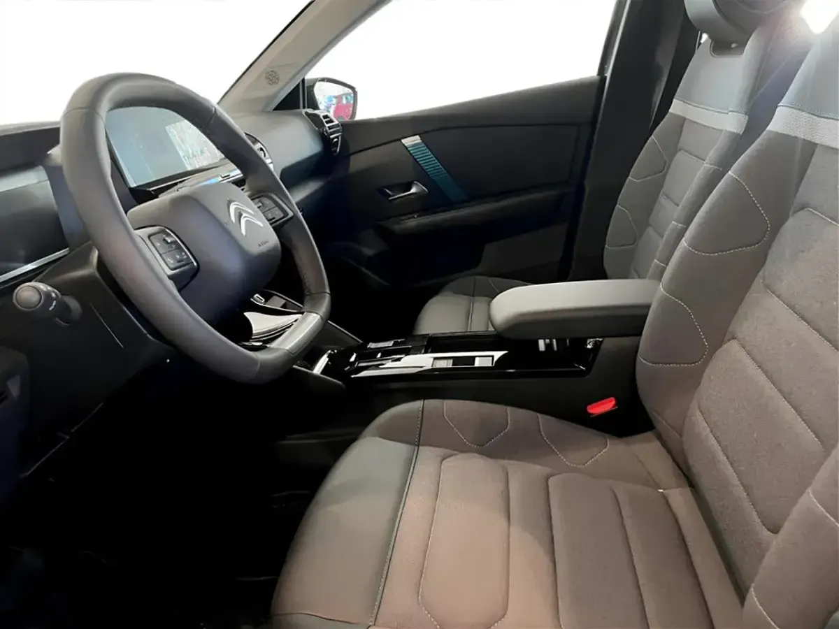 Usata Citroën e-C4 Feel 56 kW (77 CV) 2023 Platinum grey Berlina