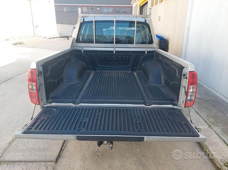 Usata Nissan Navara 2014 Grigio Pick-up