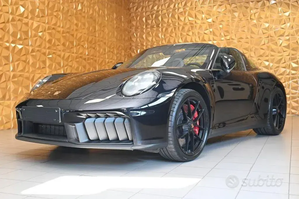 Usata Porsche 992 541 CV (397 kW) 2026 Cabrio