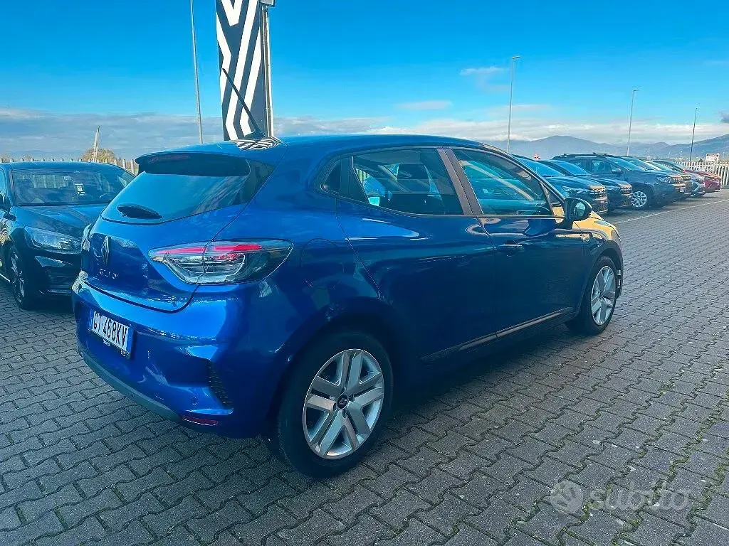 Usata Renault Clio V Evolution 91 CV (66 kW) 2024 Blu Berlina