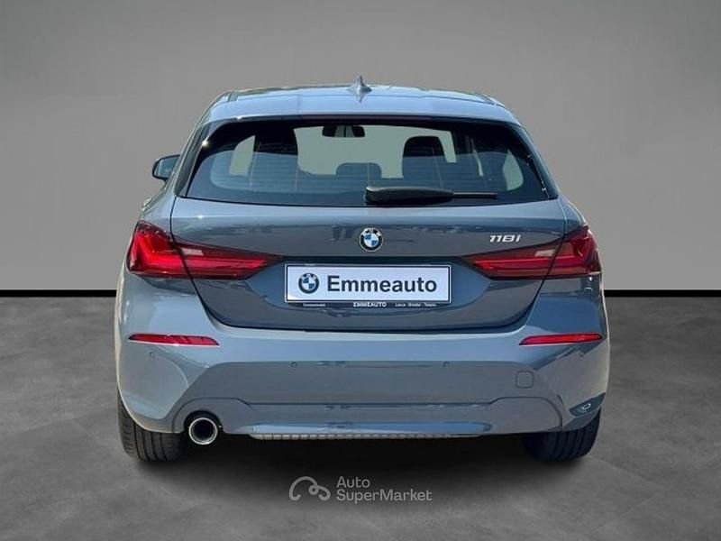 Usata BMW 118 Advantage 136 CV (100 kW) 2023 Grigio Utilitaria