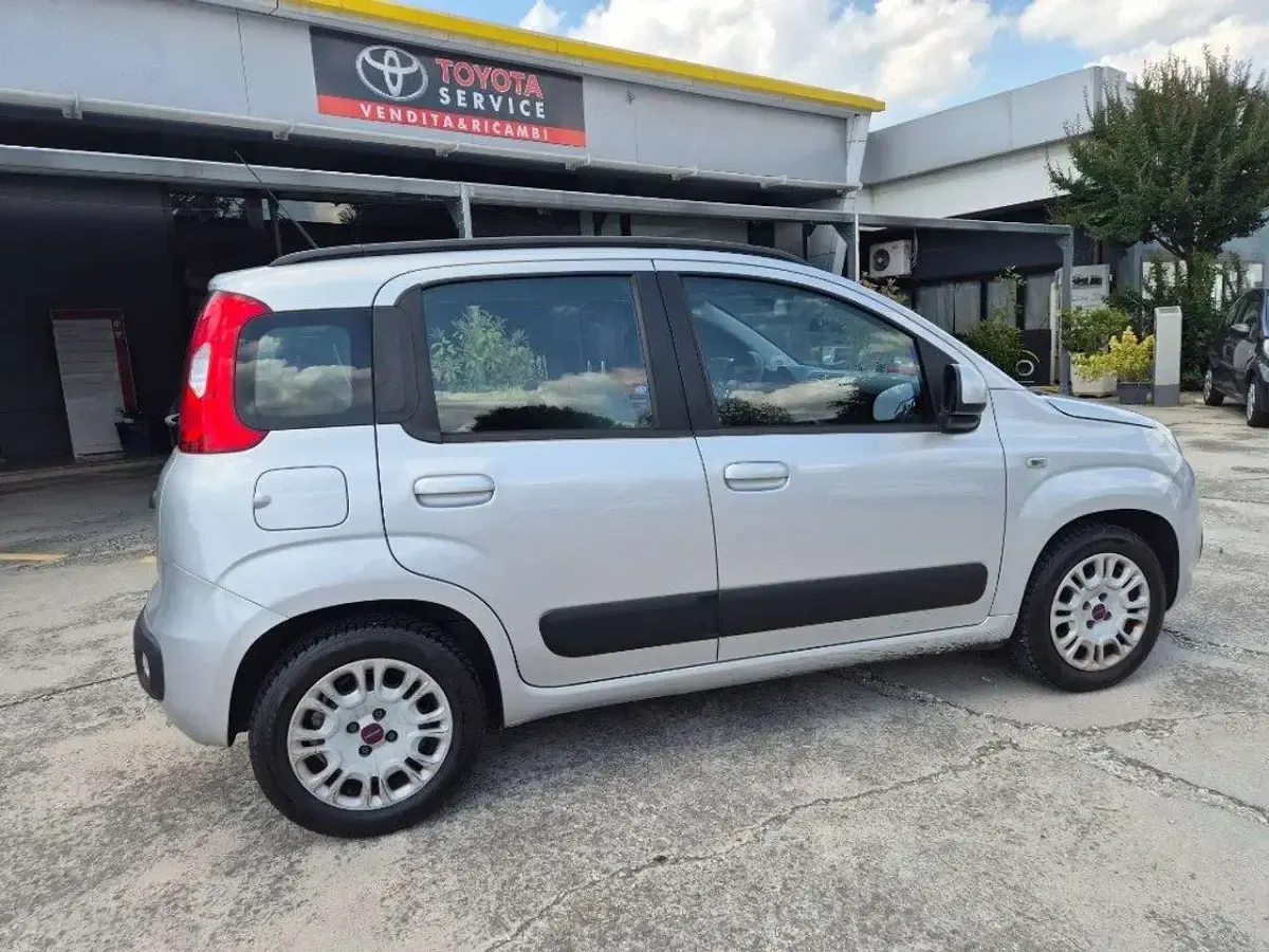 Usata Fiat Panda Lounge 69 CV (50 kW) 2014 Argento Utilitaria
