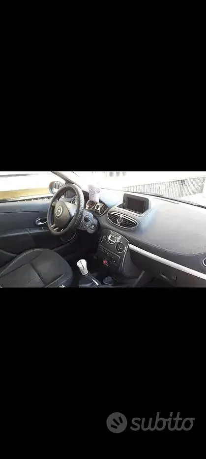Usata Renault Clio II 64 CV (47 kW) 2010 Nero Berlina