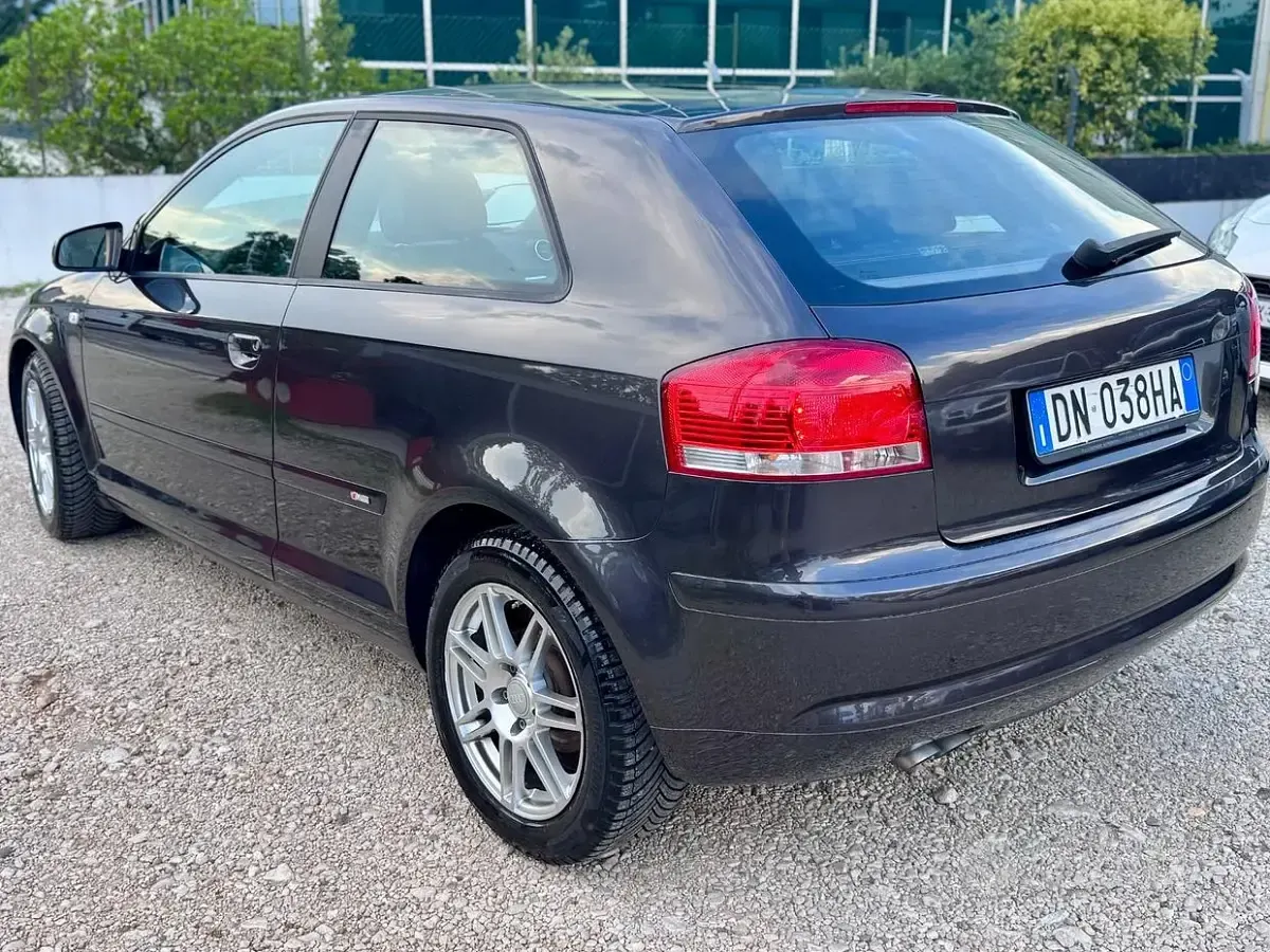 Usata Audi A3 S-Line 140 CV (102 kW) 2009 Grigio Utilitaria