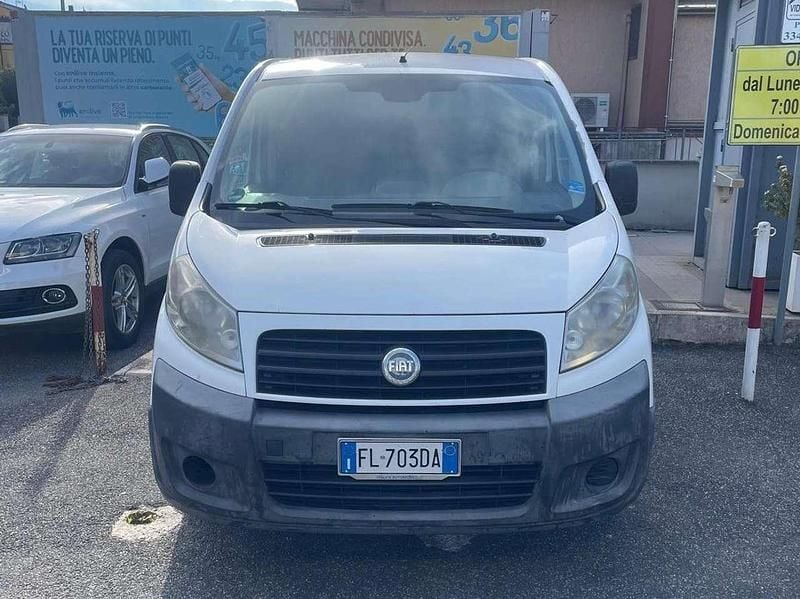 Usata Fiat Scudo Family 120 CV (88 kW) 2008 Bianco Furgone