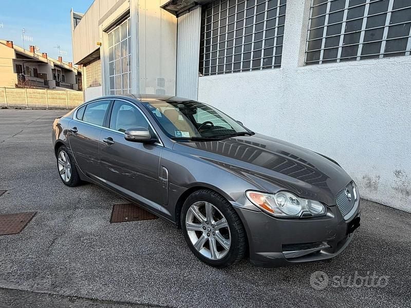 Usata Jaguar XF Luxury 207 CV (152 kW) 2009 Berlina