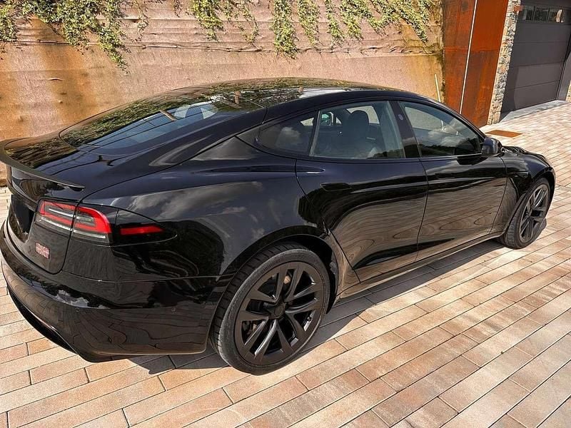 Usata Tesla Model S Performance 356 kW (485 CV) 2023 Nero Utilitaria