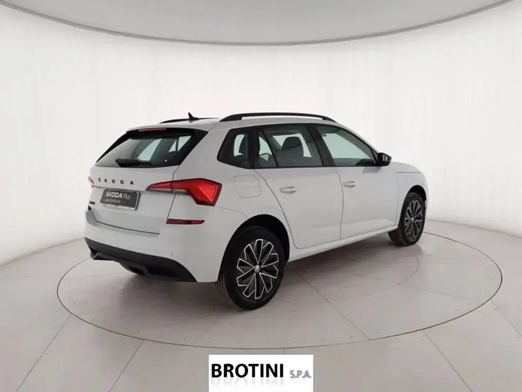 Usata Skoda Kamiq 95 CV (69 kW) 2023 Bianco metallizzato SUV