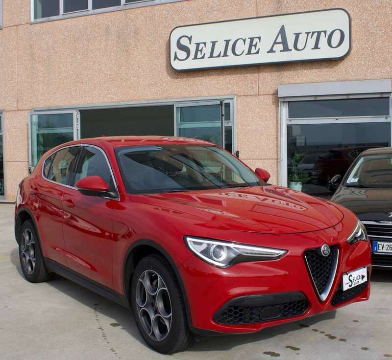 Usato 2017 Alfa Romeo Stelvio 2.0 Benzin 280 CV (20.000 €)