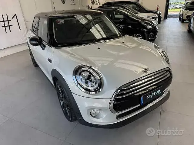 Usata Mini Cooper D Hype 116 CV (85 kW) 2018 Grigio Utilitaria