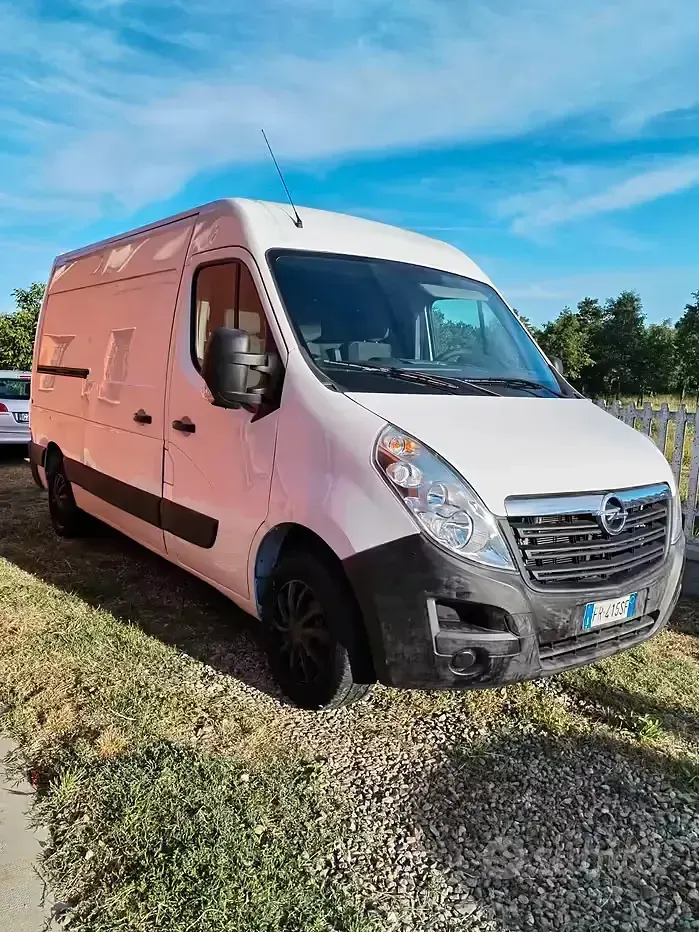 Usata Opel Movano 170 CV (125 kW) 2018 Bianco Monovolume