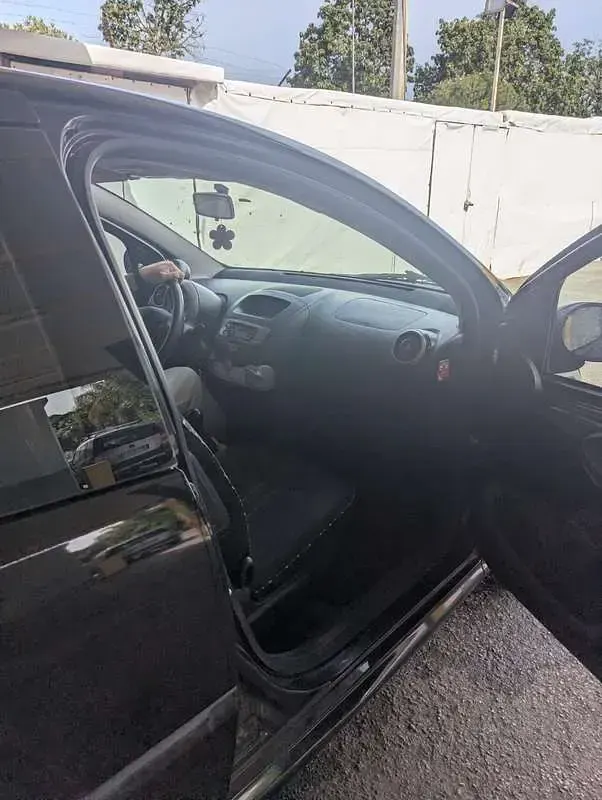 Begagnad Citroën C1 68 HK (50 kW) 2013 Svart Halvkombi