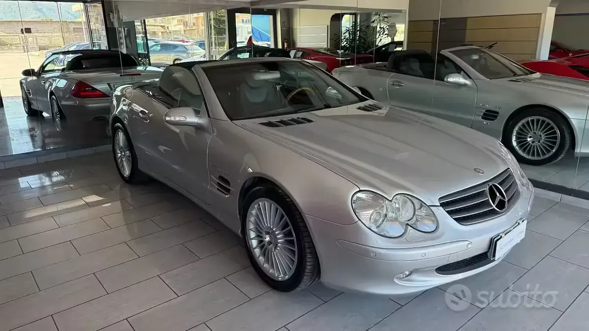 Usata Mercedes SL500 Avantgarde 306 CV (225 kW) 2001 Grigio Cabrio