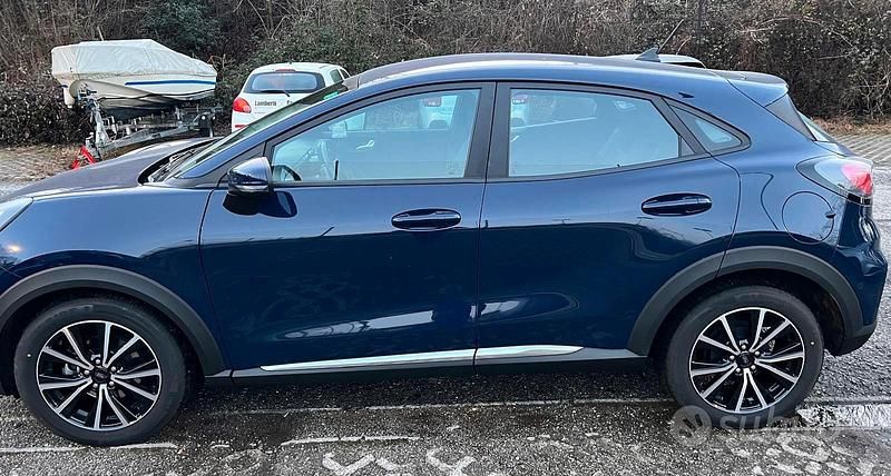 Usata Ford Puma Titanium 125 CV (91 kW) 2023 Blu Station wagon
