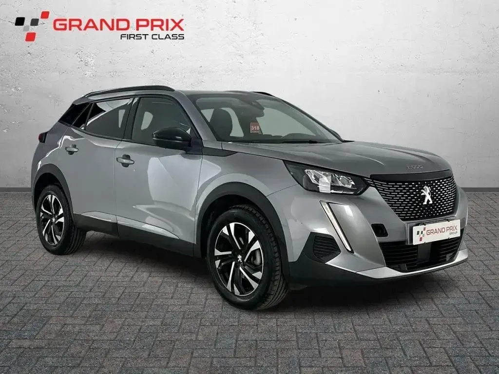Usata Peugeot 2008 Allure 102 CV (75 kW) 2022 Grigio SUV