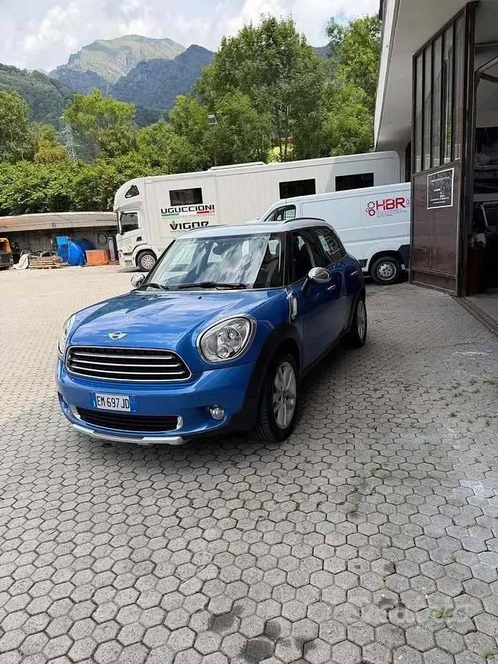 Usata Mini Cooper Countryman 122 CV (89 kW) 2012 Bluazzurro SUV