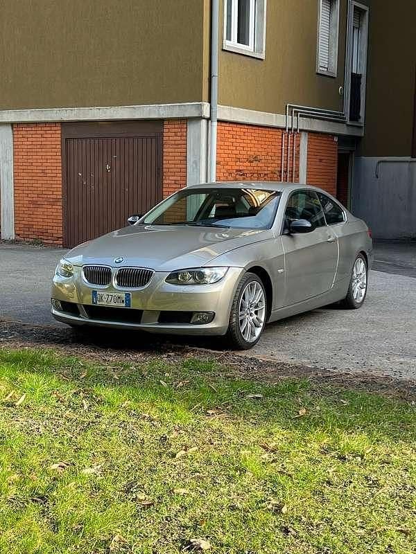 Usata BMW 325 218 CV (160 kW) 2006 Coupé