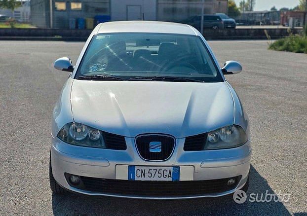 Usata Seat Ibiza Stylance 75 CV (55 kW) 2004 Other Berlina