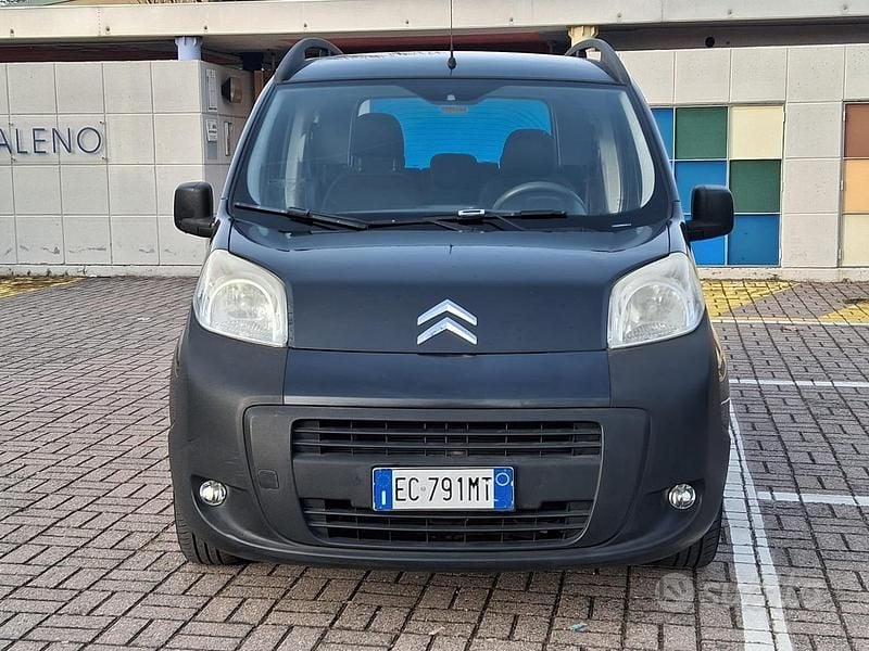 Usata Citroën Nemo XTR 75 CV (55 kW) 2010 Grigio Monovolume