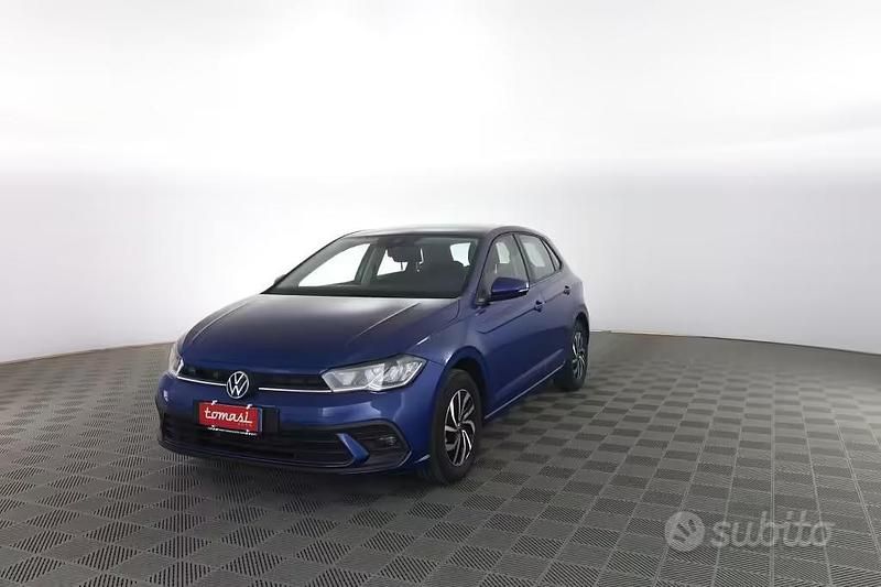 Usata VW Polo Life 95 CV (69 kW) 2025 Blu Utilitaria